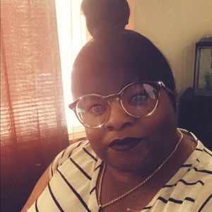 Meet your Posher, Tamora